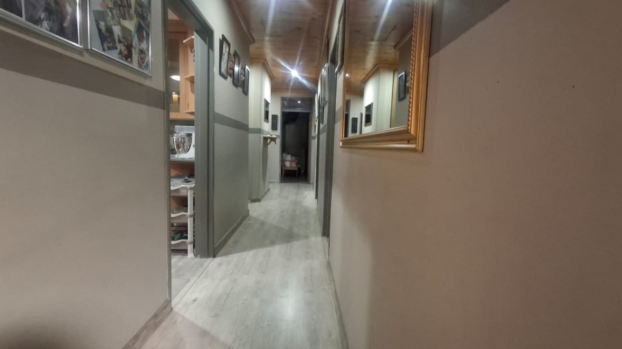 5 Bedroom Property for Sale in Vaalpark Free State